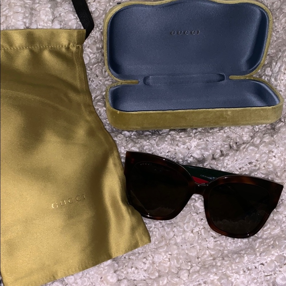 💔💔SOLD ON OFFER UP💔💔Gucci tortoise sunglasses